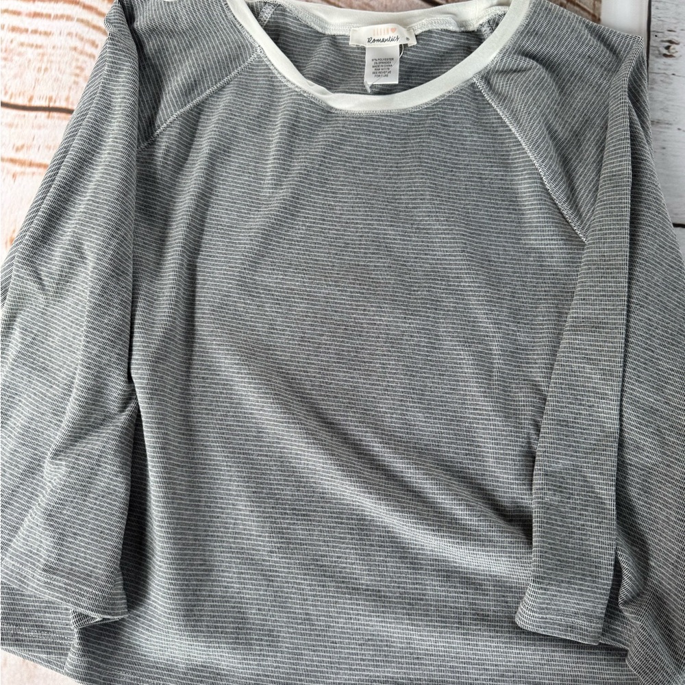 Gray and White Striped Top NWOT size medium super soft